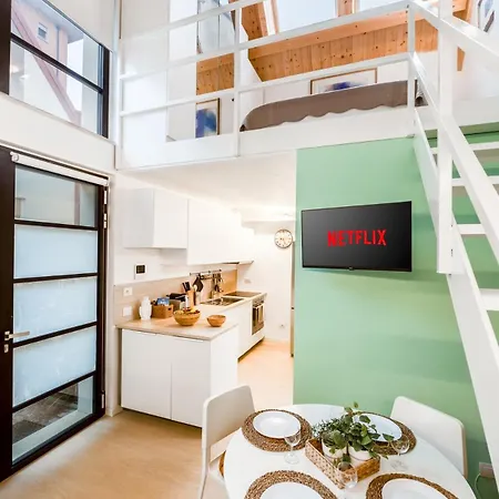 Luminoso Loft - M5 Cagranda - Free Wi -fi * Milano